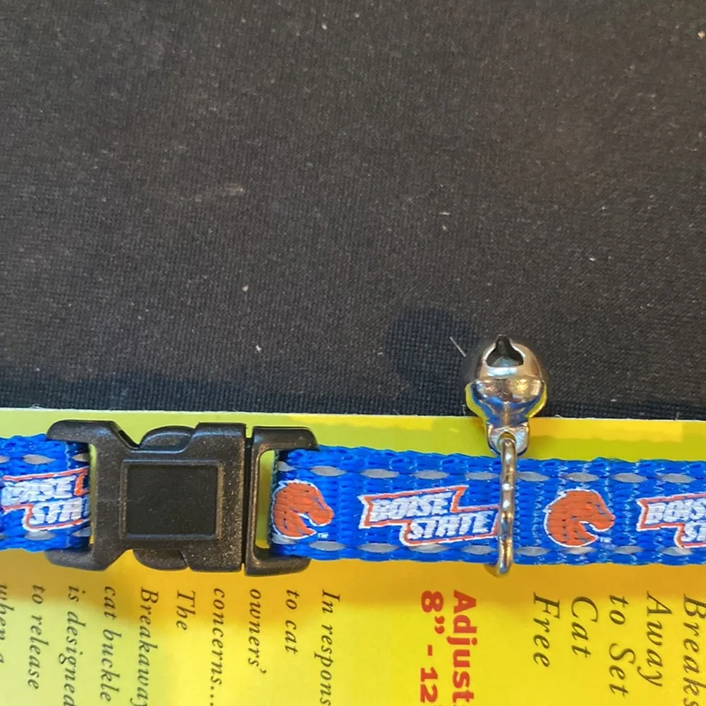 NEW - Boise State Breakaway Cat Collar